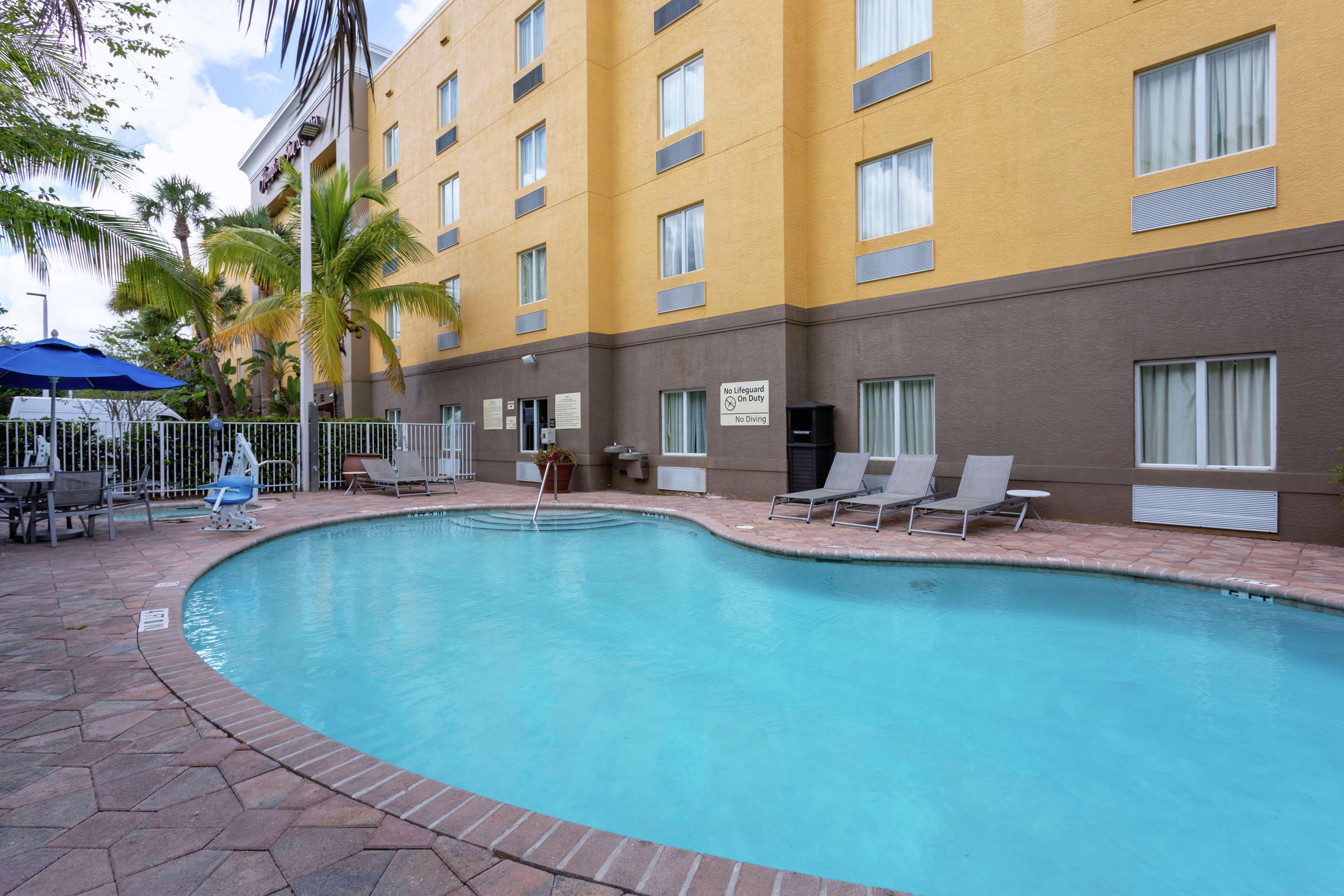 Hampton Inn & Suites - Fort Pierce Exterior foto