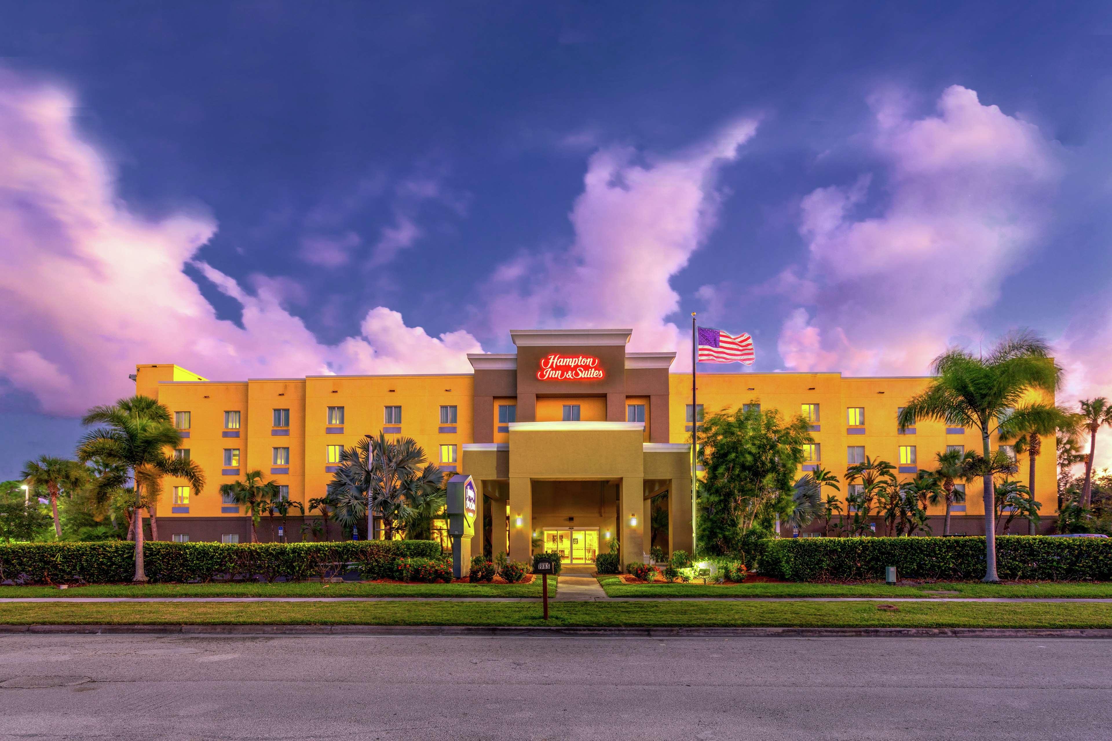 Hampton Inn & Suites - Fort Pierce Exterior foto